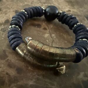 Men's Black and Gold Beaded Bracelet
